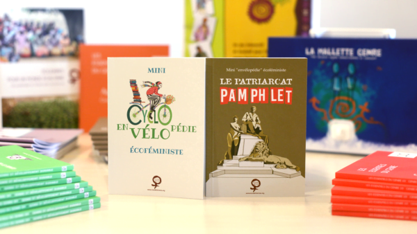 2022_OutilPeda_EnvelopediePamphlet_Photo Mini envélopédie écoféministe + Pamphlet