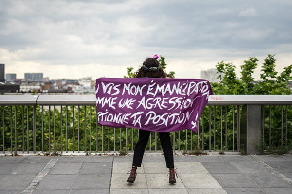 Violences faites aux femmes : pour une société sécurisante, pas sécuritaire